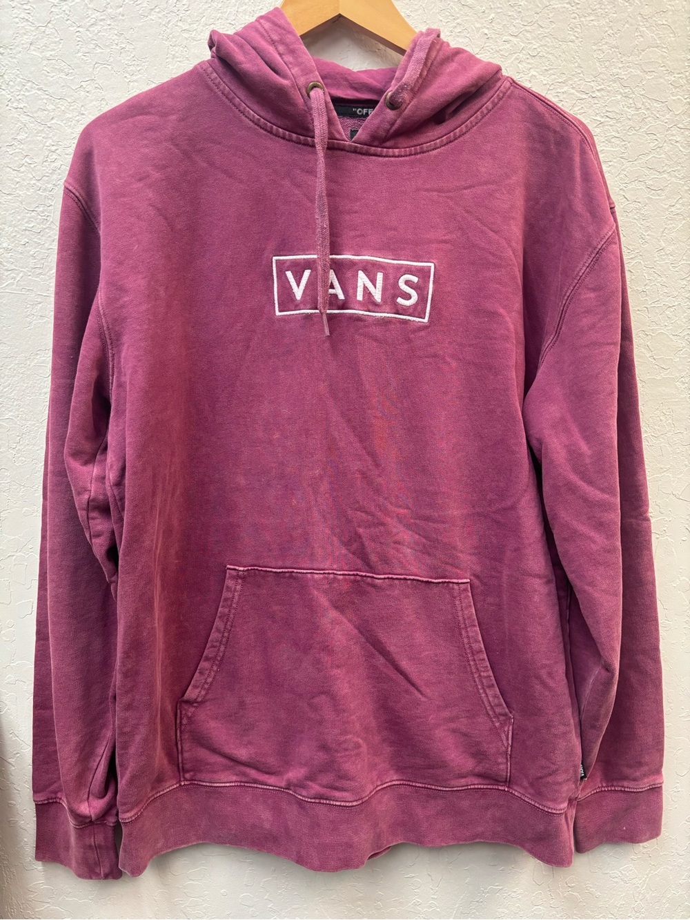 Vans Easy Wash ‘Embroidered Logo’ Distressed Magenta medium Hoodie Sweatshirt